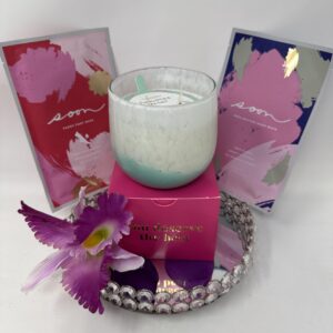 Eucalyptus & Sea Salt Scented Candle wirh Shea Butter Hand & Foot mask> Pink Gift Box (Crystal Tray not Included)